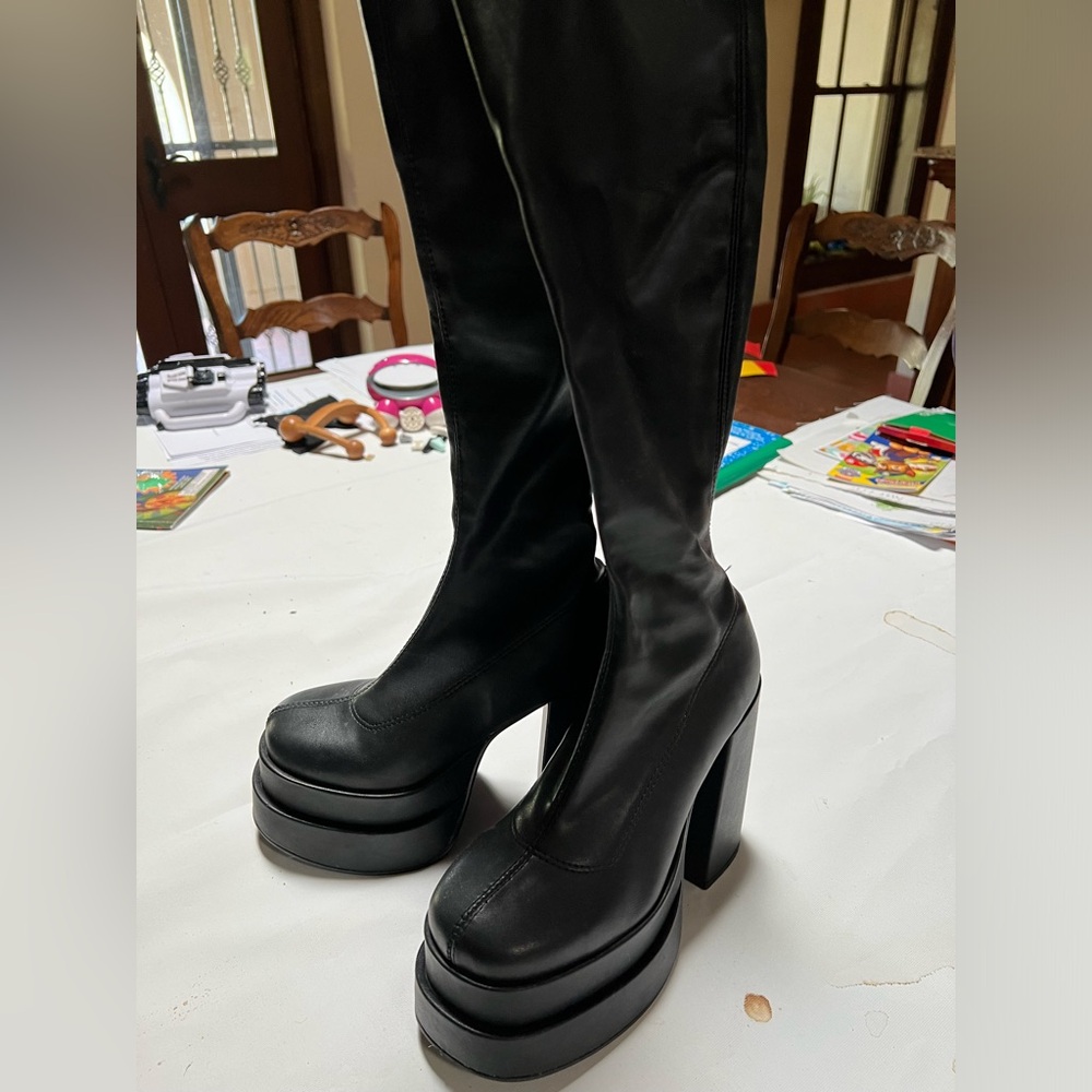 Black Steve Madden Platform Knee boots